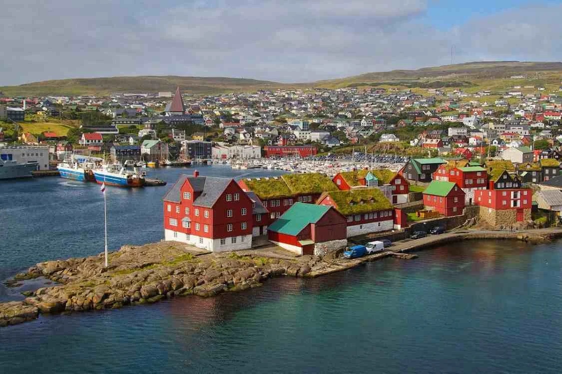 assets/img/destinations/Faroe Islands.jpg Professional Faroe Islands Airport Taxi